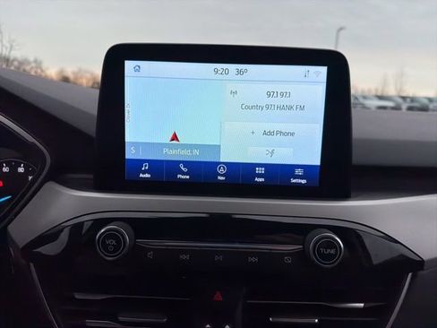 Used 2021 Ford Escape SE image 25