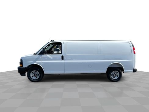 New 2025 GMC Savana 3500 Extended w/ Driver Convenience Package image 5