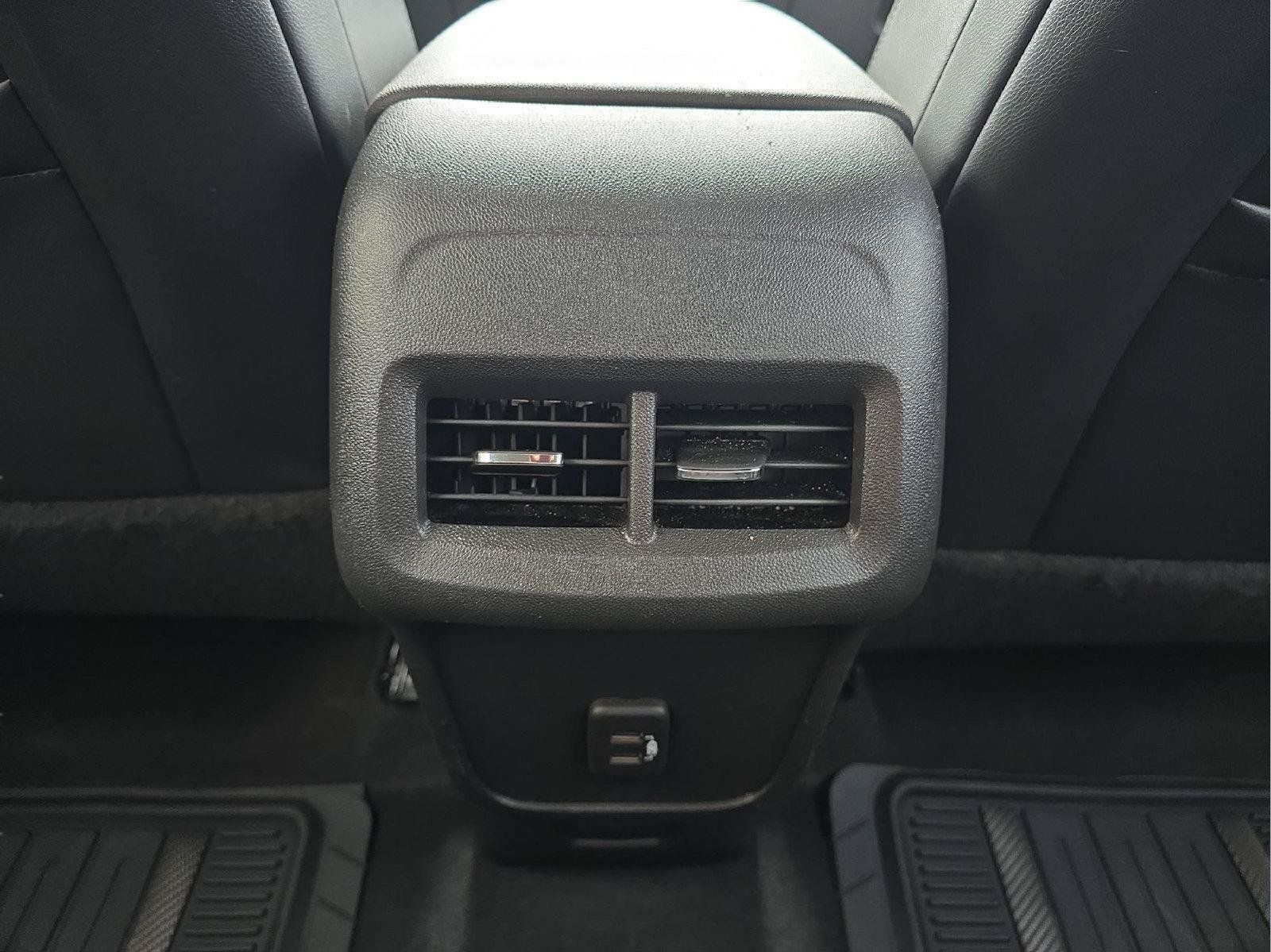 Used 2020 Chevrolet Equinox LT w/ Sport Edition AWD/4WD image 19