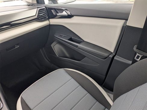New 2026 Volkswagen Taos S image 21