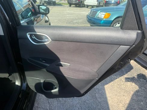 Used 2015 Nissan Sentra SR w/ Navigation Package FWD image 18