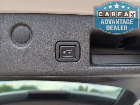 Used 2021 Chevrolet Equinox LT FWD image 11