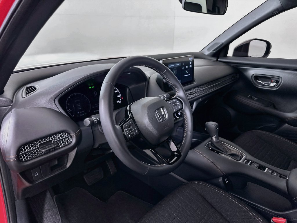 Certified 2027 Honda HR-V Sport image 9
