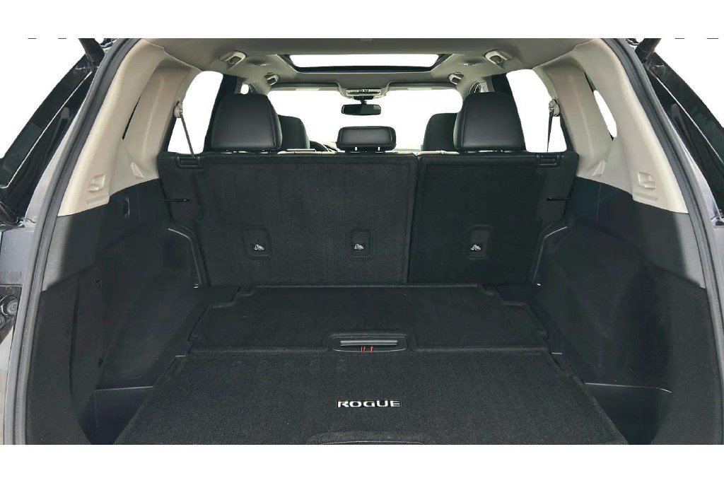 Used 2023 Nissan Rogue SL FWD image 15