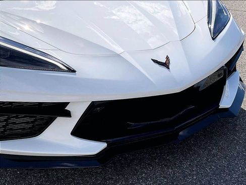 Used 2024 Chevrolet Corvette Stingray Premium Conv w/ Stealth Interior Trim Package RWD image 32