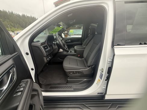 Used 2022 Chevrolet Suburban LS AWD/4WD image 8