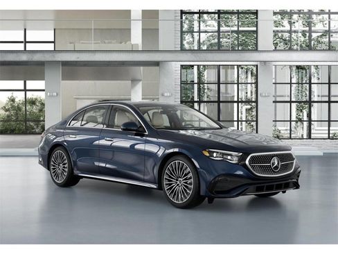 New 2026 Mercedes-Benz E 450 4MATIC Sedan image 11