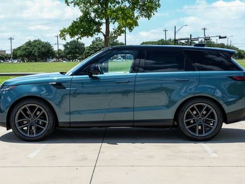 New 2026 Land Rover Range Rover Sport SE AWD/4WD image 15