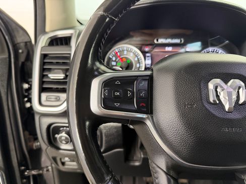 Used 2022 RAM 1500 Laramie AWD/4WD image 14