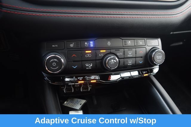 Used 2023 Dodge Durango GT AWD/4WD image 11