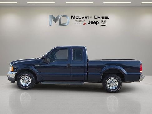 Used 2001 Ford F250 XLT RWD image 3
