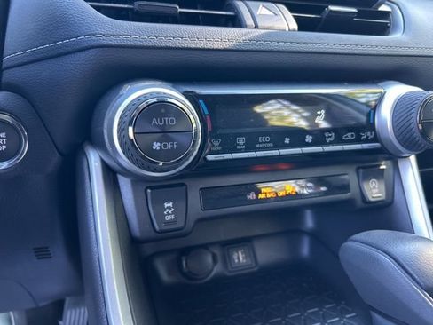 Certified 2025 Toyota RAV4 XLE AWD/4WD image 39