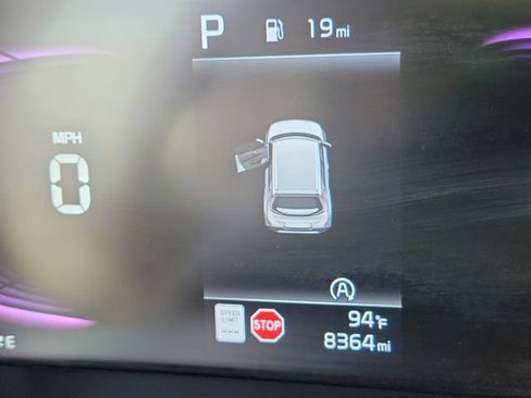 Used 2025 Kia Soul LX FWD image 29