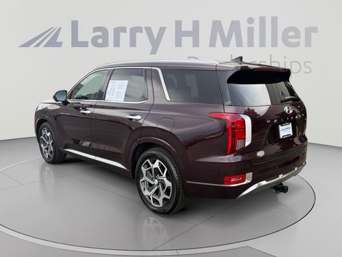 Used 2022 Hyundai Palisade Calligraphy w/ Cargo Package AWD/4WD image 3