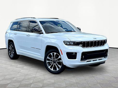 Used 2023 Jeep Grand Cherokee L Overland AWD/4WD image 3
