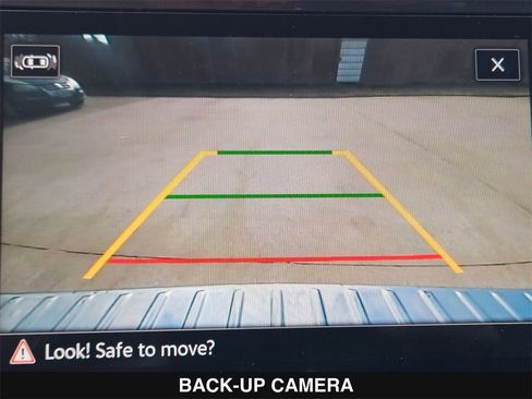 Used 2022 Volkswagen Tiguan SE image 36