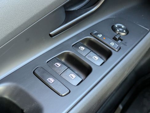 New 2026 Hyundai Elantra Sport image 21