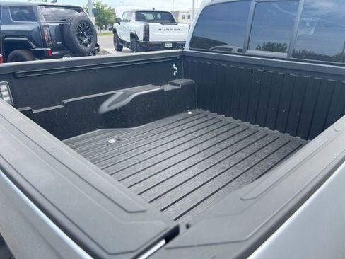 Used 2022 Toyota Tacoma SR5 image 21