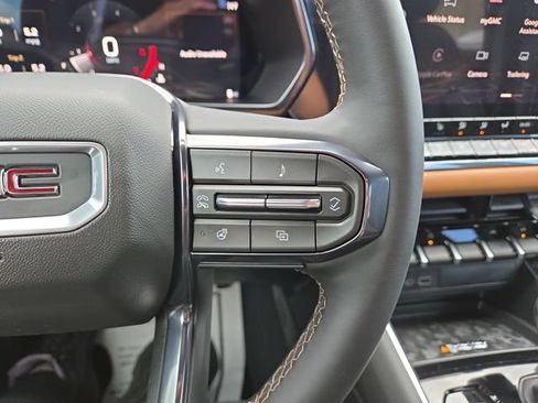 New 2026 GMC Canyon AT4 w/ Technology Plus Package AWD/4WD image 18
