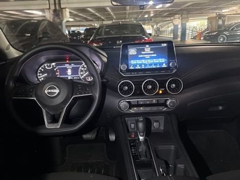 Used 2025 Nissan Sentra SV FWD image 6