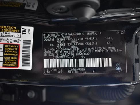 Used 2023 Toyota Highlander Bronze Edition FWD image 25