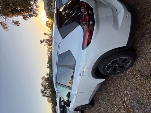 Used 2025 Nissan Rogue SV image 8