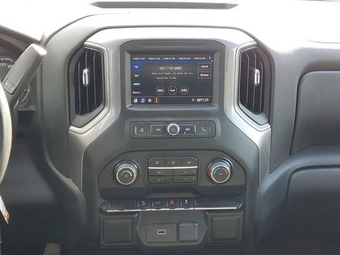 Used 2020 Chevrolet Silverado 1500 Custom Trail Boss w/ Custom Convenience Package AWD/4WD image 29