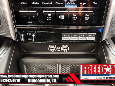 New 2026 RAM 2500 Laramie AWD/4WD image 24