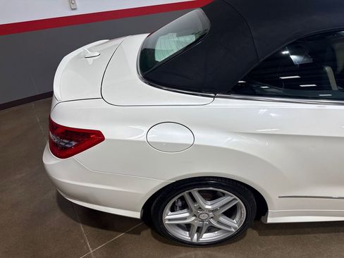 Used 2011 Mercedes-Benz E 550 Cabriolet image 89