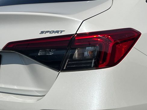 Used 2024 Honda Civic Sport image 26