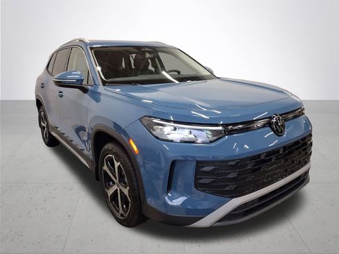 New 2026 Volkswagen Tiguan SE image 4