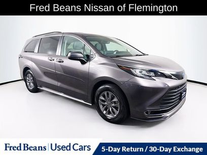 Used 2023 Toyota Sienna XLE