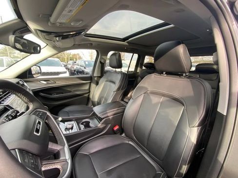 Used 2024 Jeep Grand Cherokee Limited 4xe image 23