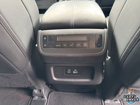 Used 2025 Nissan Pathfinder SL image 52