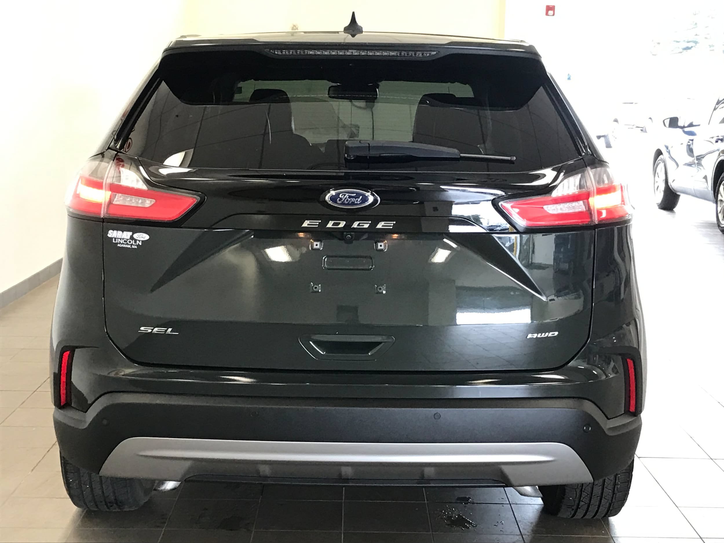 Used 2024 Ford Edge SEL w/ Convenience Package AWD/4WD image 6