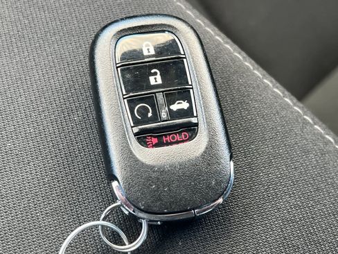 Used 2025 Honda Civic Sport image 28