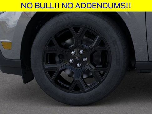 New 2025 Ford Maverick Lariat w/ Black Appearance Package image 21