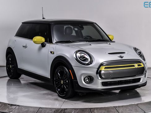 Used 2021 MINI Cooper SE w/ 8.8" Touchscreen Nav Package image 8