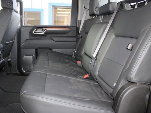 Used 2025 GMC Sierra 3500 Denali w/ Denali Reserve Package image 27