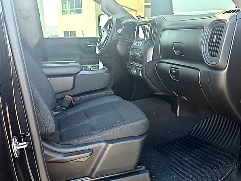 Used 2025 Chevrolet Silverado 2500 Custom w/ Custom Convenience Package AWD/4WD image 7