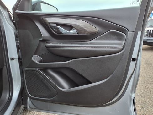 Certified 2023 GMC Terrain SLT w/ Elevation Edition image 12