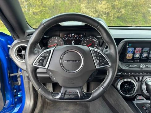 Used 2017 Chevrolet Camaro SS image 20