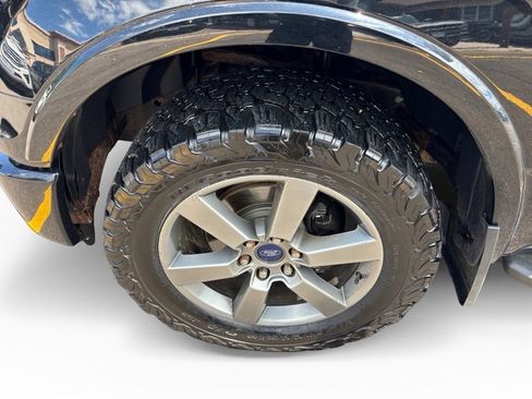 Used 2016 Ford F150 XLT w/ Equipment Group 302A Luxury AWD/4WD image 9