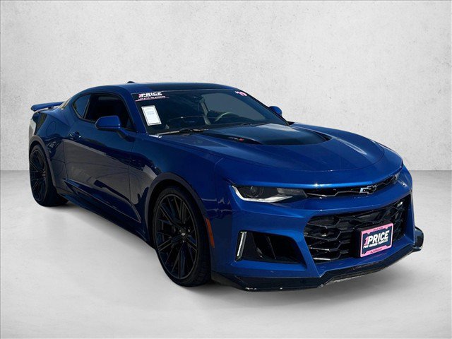 Used 2019 Chevrolet Camaro ZL1 RWD image 3