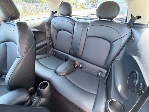 Used 2020 MINI Cooper S FWD image 9