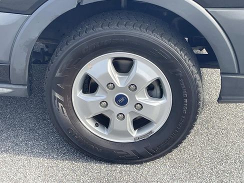 Used 2018 Ford Transit 350 XLT image 10