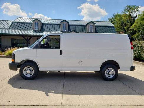 Used 2014 Chevrolet Express 2500 RWD 2500 135 image 10