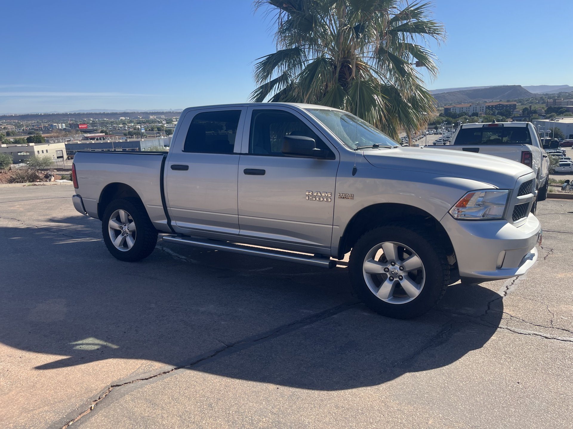 Used 2015 RAM 1500 Express AWD/4WD image 7