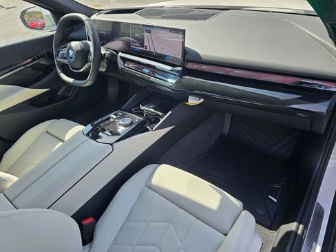 New 2027 BMW 530i xDrive AWD/4WD image 15