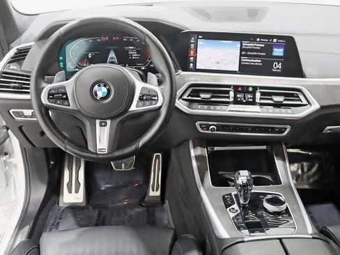 Used 2022 BMW X5 xDrive40i w/ M Sport Package image 14